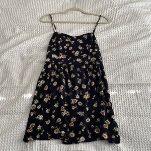 WOMEN’S DRESS